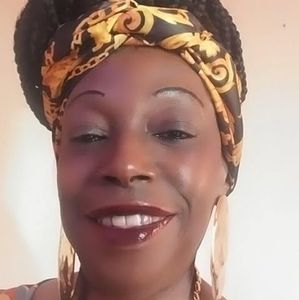 Meet your Posher, Ernestine